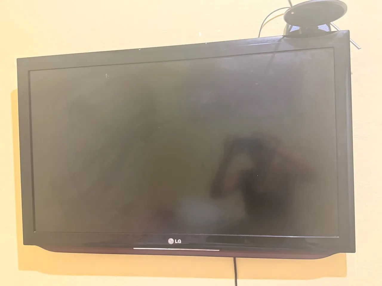 Vendo TV LG 42 não é smart!  - Foto 3