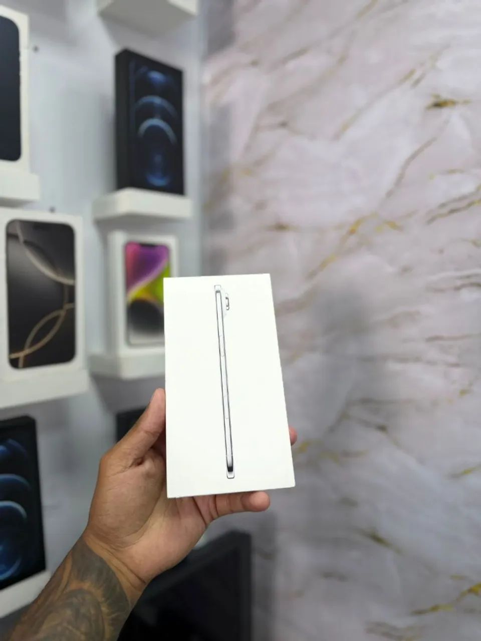 IPHONE 17 AIR 256GB<br>R$ 5.899,00