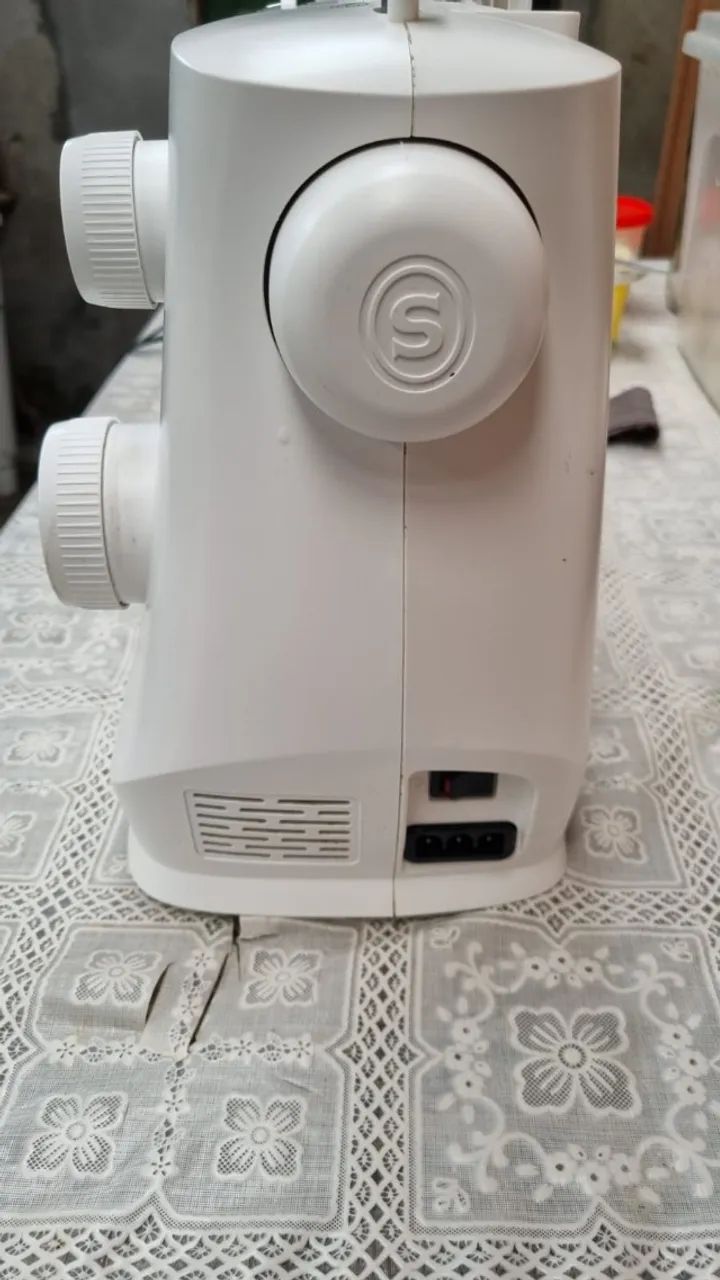 maquina de costura - Foto 2