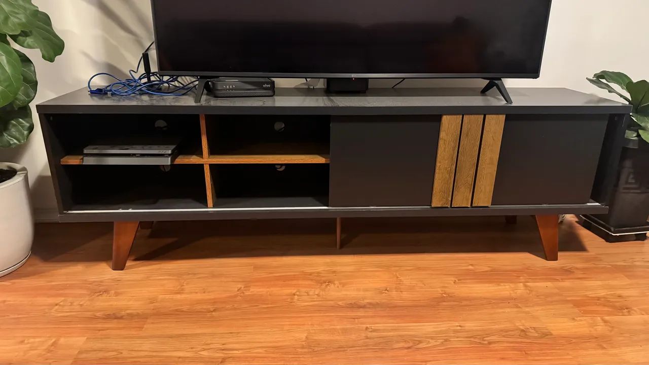 Rack com Porta Deslizável