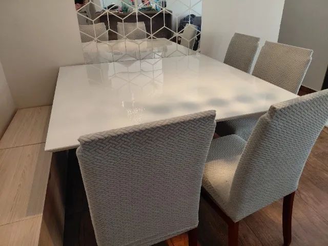 Mesa de Jantar madeira massiça com Tampo de Vidro White/branco e 4 Cadeiras - Foto 3