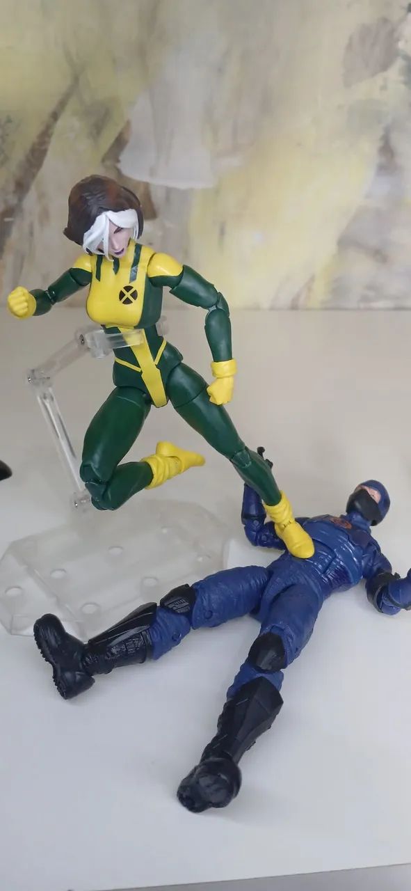 Marvel legends  vampira /rogue - Foto 4