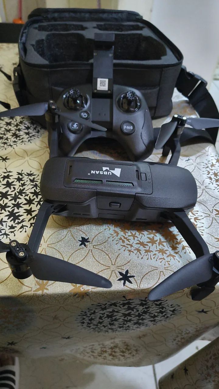 Vende-se um drone profissional Ruby sun Black hawk 4K novo zerado nunca voou