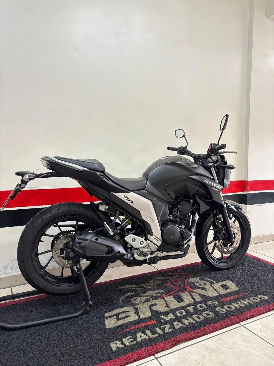 FAZER 250c 2023  ABS   MUITO NOVA  (DIVIDO EM 21x NO CARTÃO ) - Foto 8