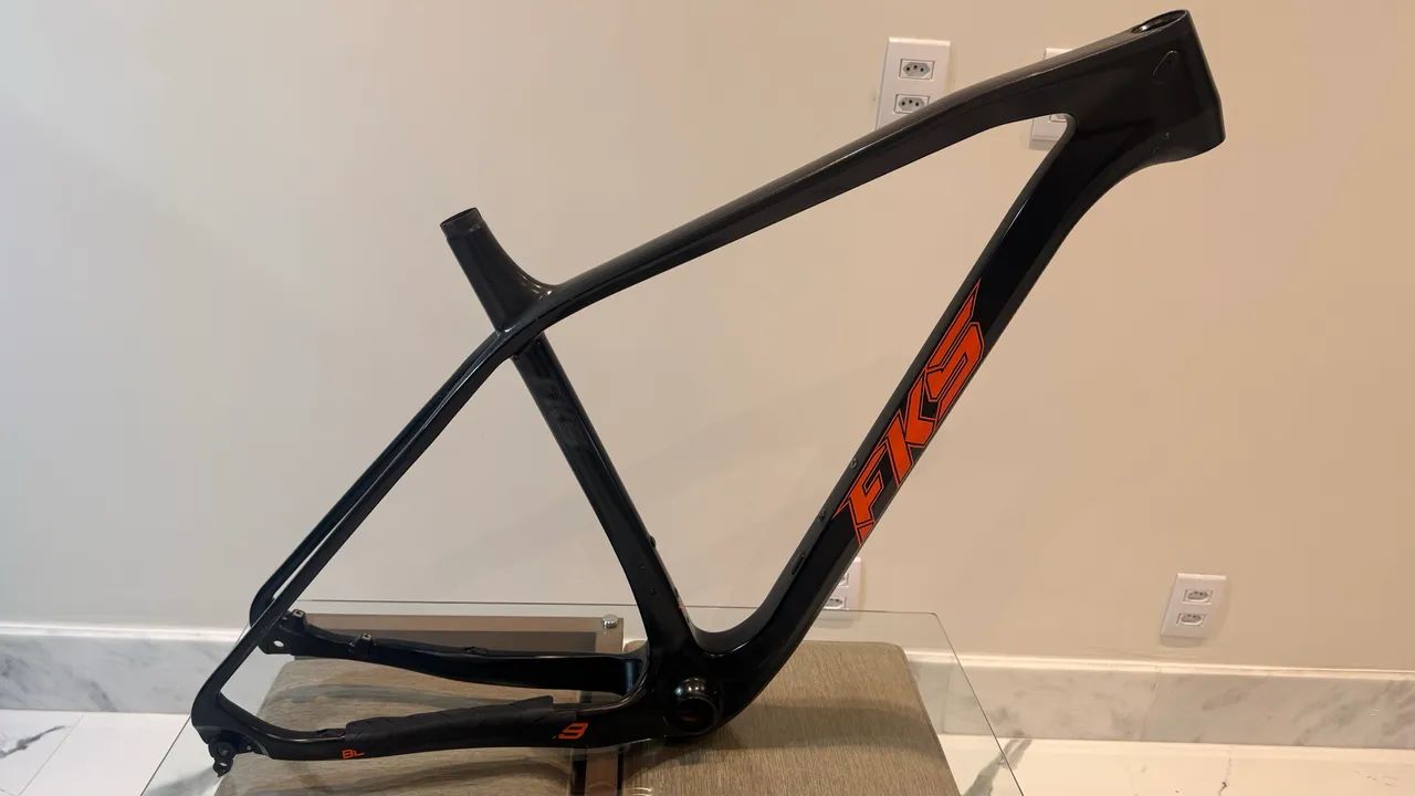 QUADRO FKS FACTORY CARBON