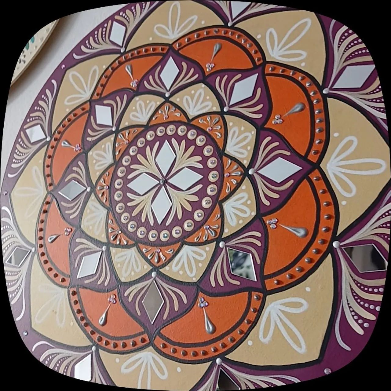 Mandala decorativa vibrante  - Foto 5