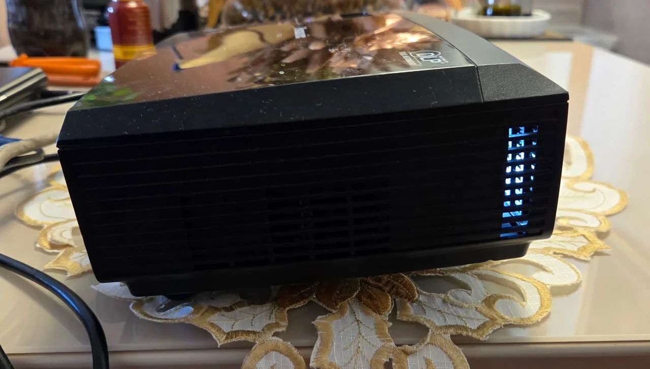 Projetor multimidia Panasonic PT-LS26 2600 lumens  - Foto 3