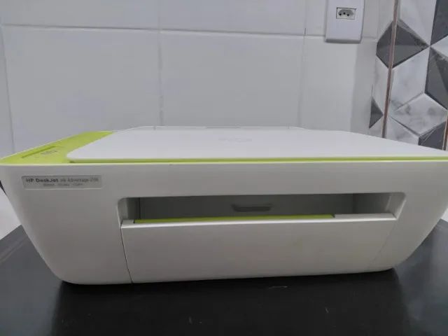 Impressora HP Deskjet Ink Advantage 2136