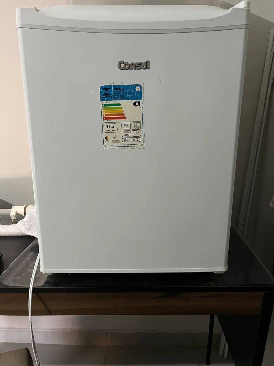 Frigobar 76 litros com gavetas multiuso