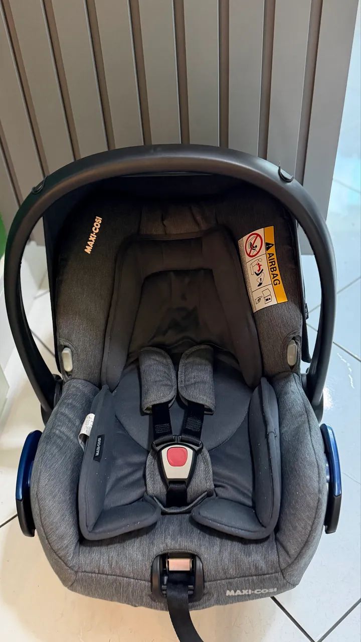 Bebê conforto + Base Citii 2 Maxi Cosi - Perfeitos  - Foto 2