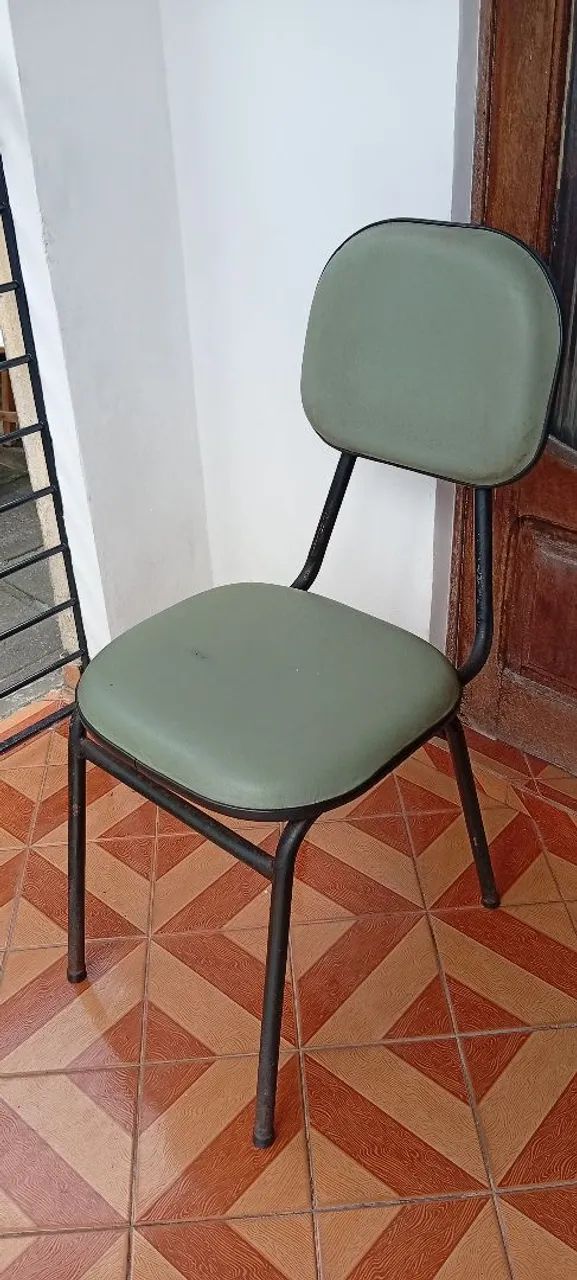 Cadeiras estofadas multiuso - Foto 2