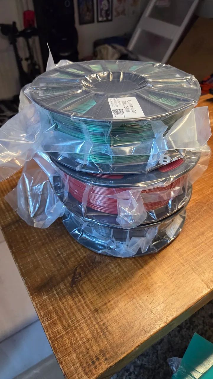 KIT COM 4 FILAMENTOS PARA IMPRESSORA 3D - NOVOS E LACRADOS