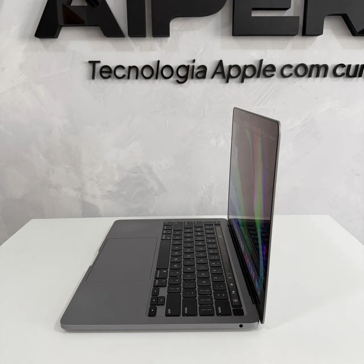 MACBOOK PRO CHIP M2, 16 GB RAM, 512 SSD, TOUCH ID, 13.3 POLEGADAS - Foto 4