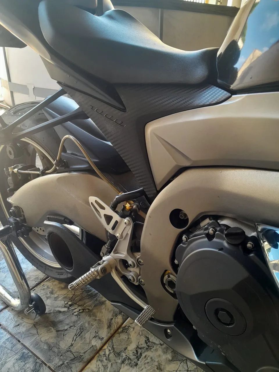 Suzuki GSXR 1000 - Foto 5