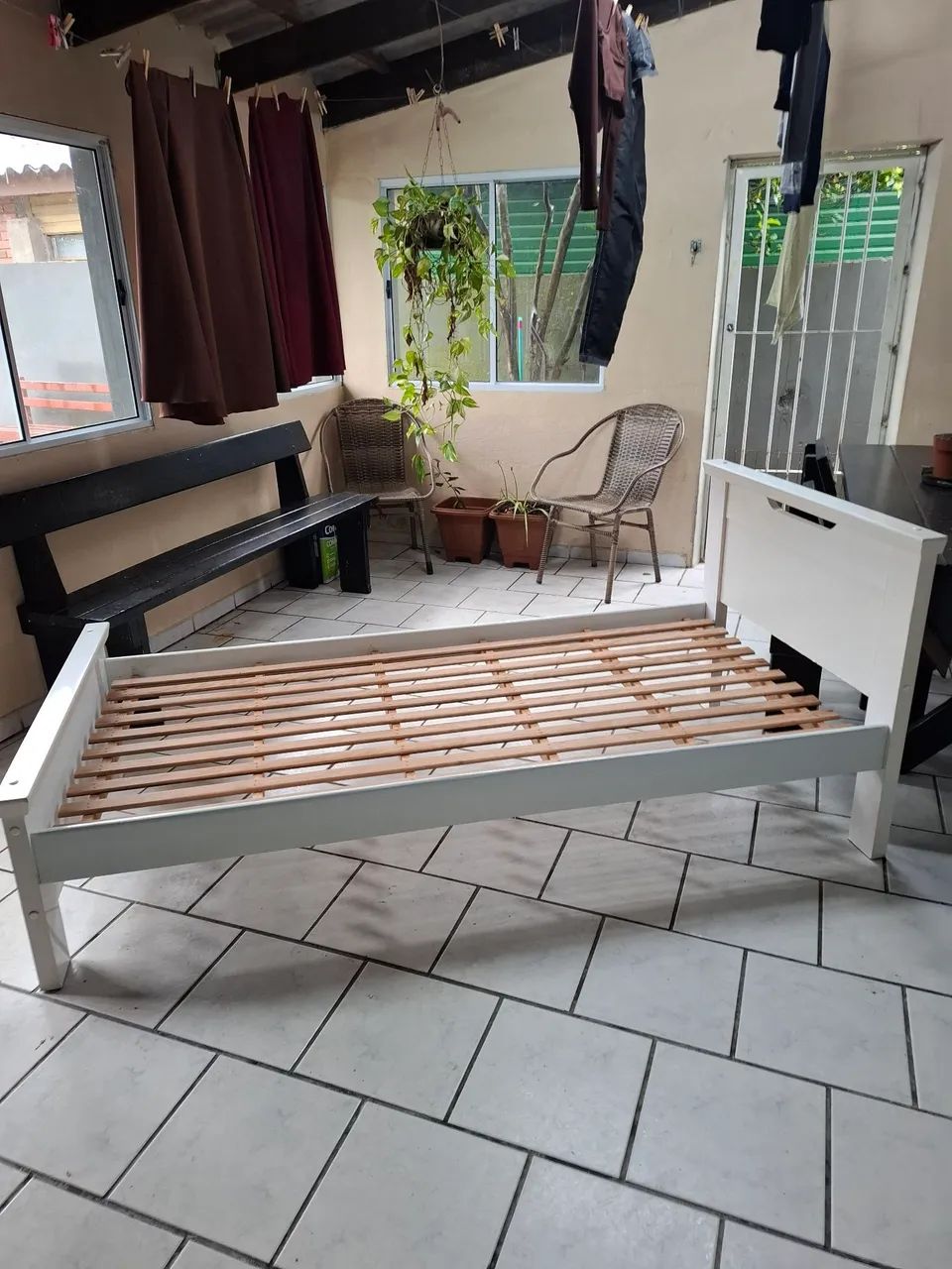 Vendo  cama de solteiro  