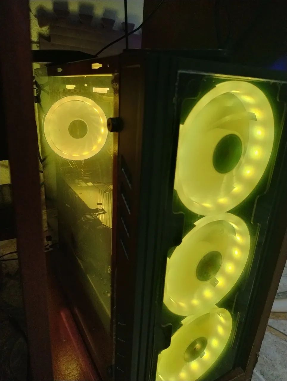 PC GAMER - RODA TUDO