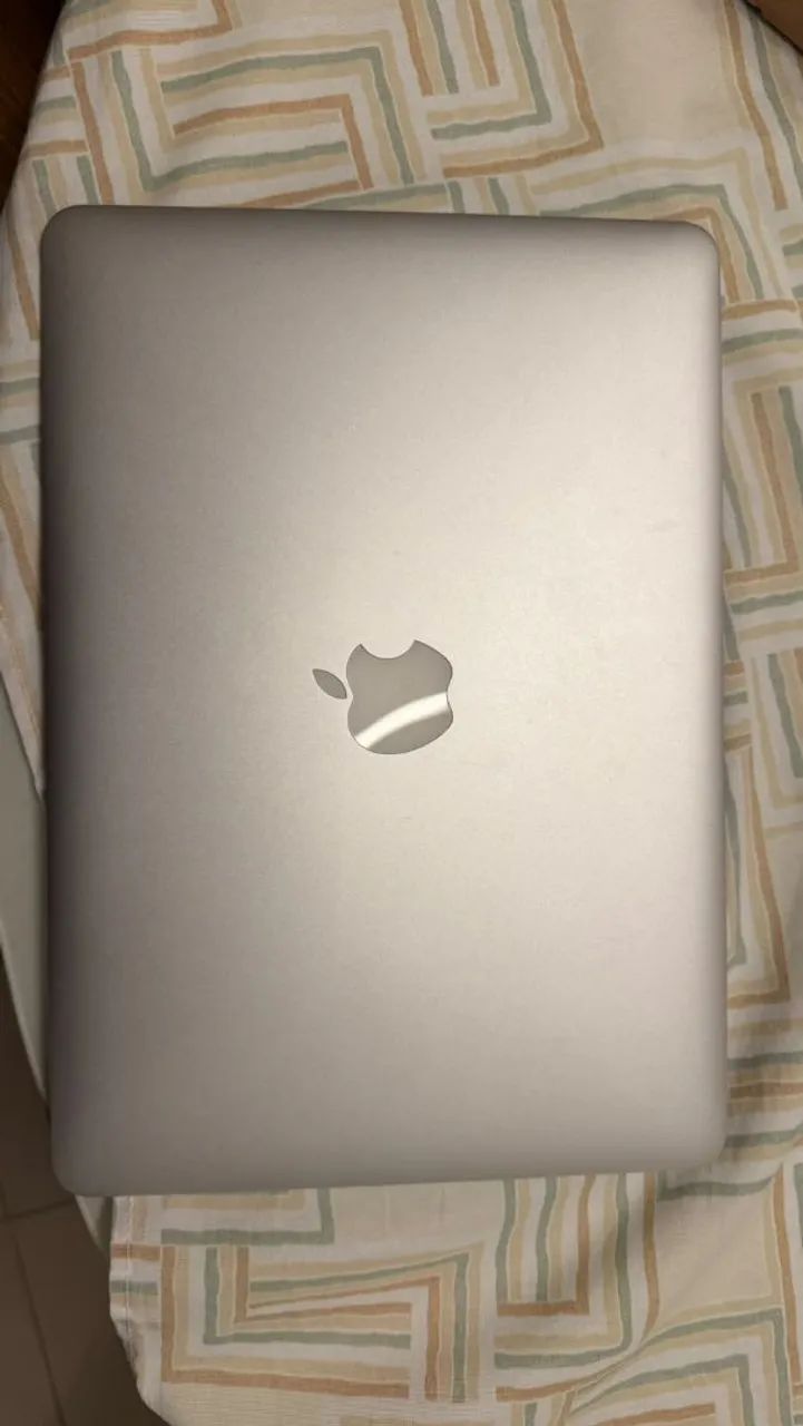 Mac book Air quero vídeo game