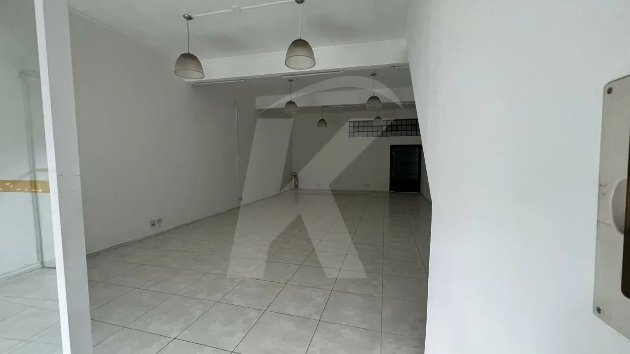 Salão Comercial, mede 120 mt2, com 02 banheiros - Foto 4