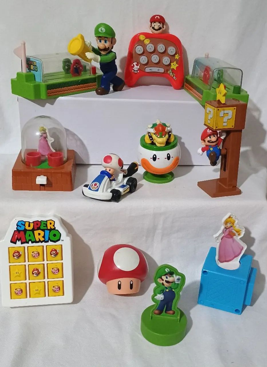 Lote com 12 miniaturas dos personagens do Super Mário  - Foto 3