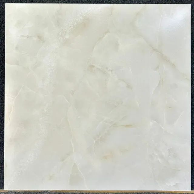 Piso retificado "Onix Cristal" 81x81 Acetinado - R$38,90/M2