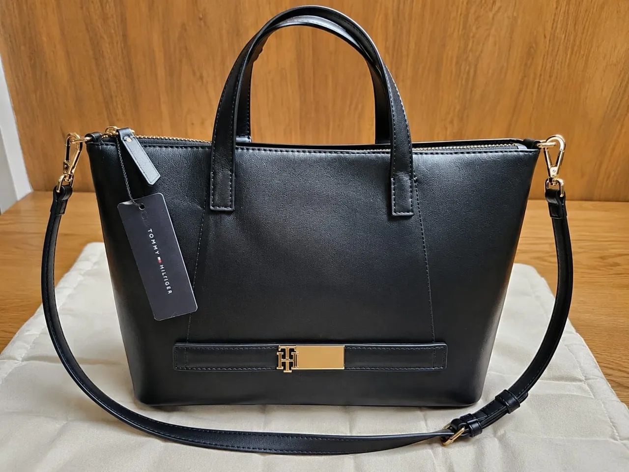 Bolsa Tommy Hilfiger Original Preta - Nunca Usada com Etiquetaa