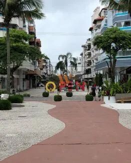 Terreno à Venda com Terreno com 450m² (15mx30m) em Jurerê In! - Foto 4