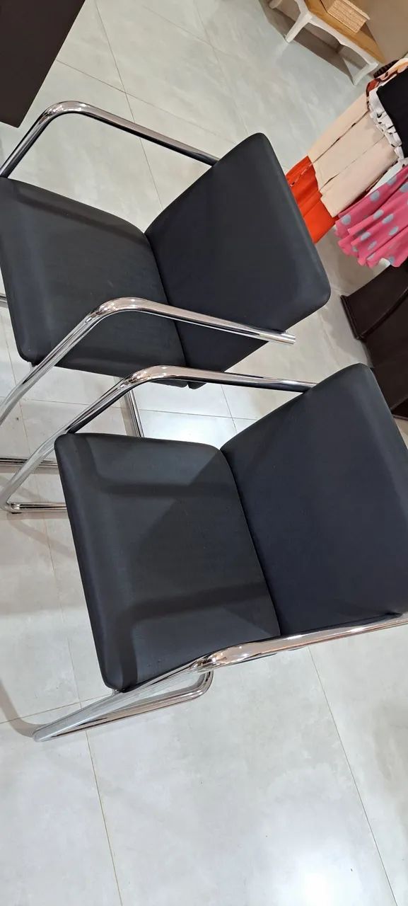 Vendo 2 poltronas 