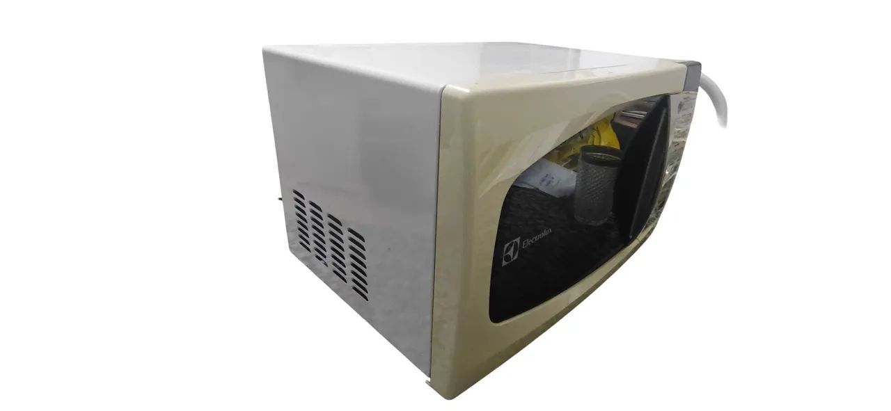 Microondas Eletrolux 30L MEF30 em Ótimo Estado - Foto 2