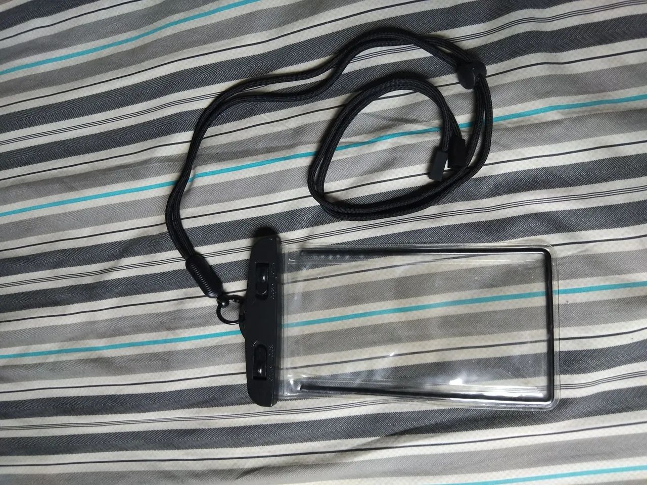 Vende-se capa d água 