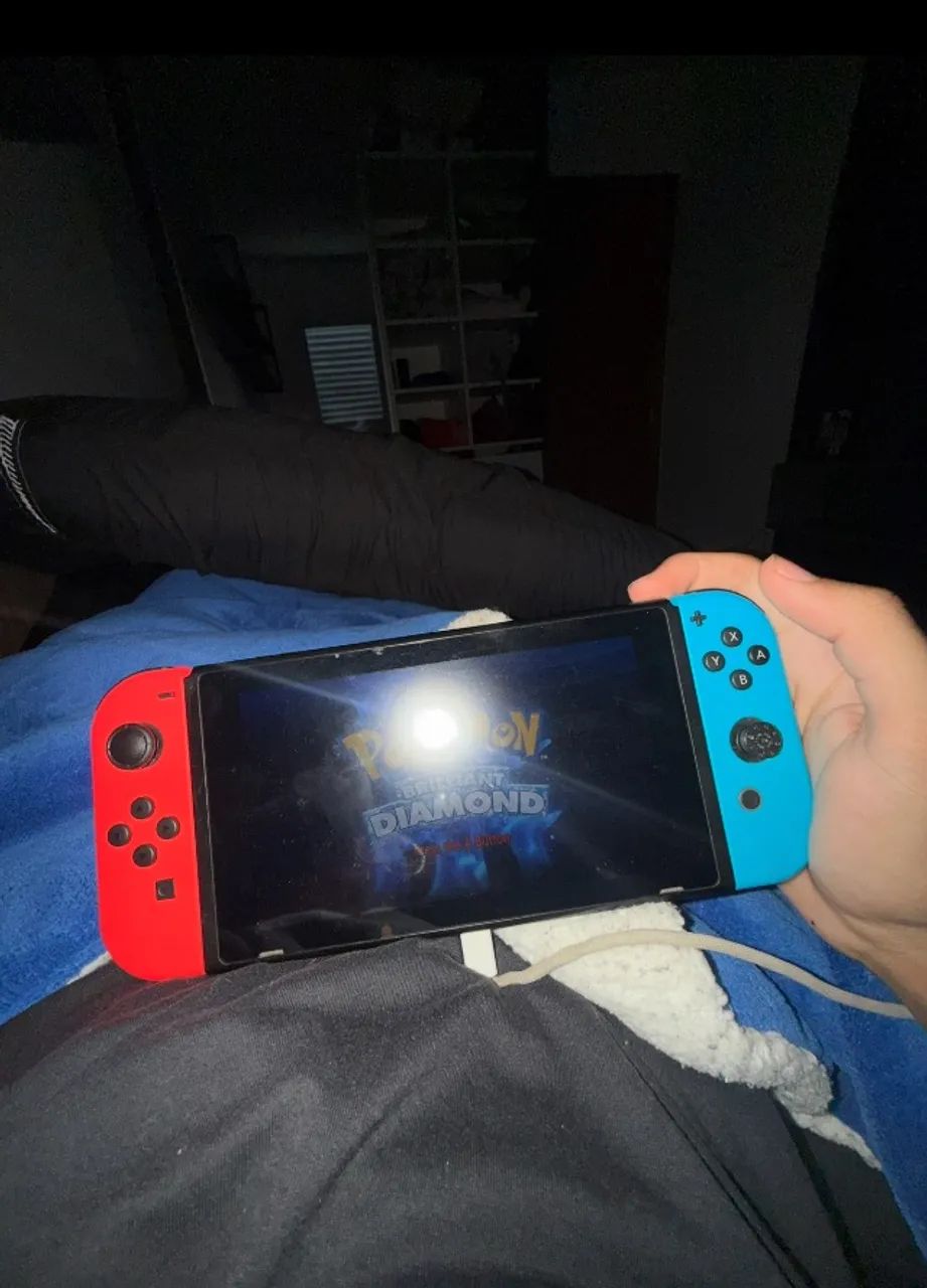Nintendo Switch + 4 Jogos