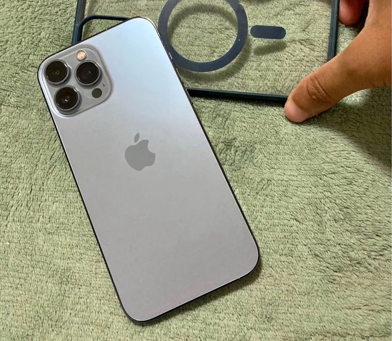 iPhone 13 Pro Max com caixa e nota  - Foto 2