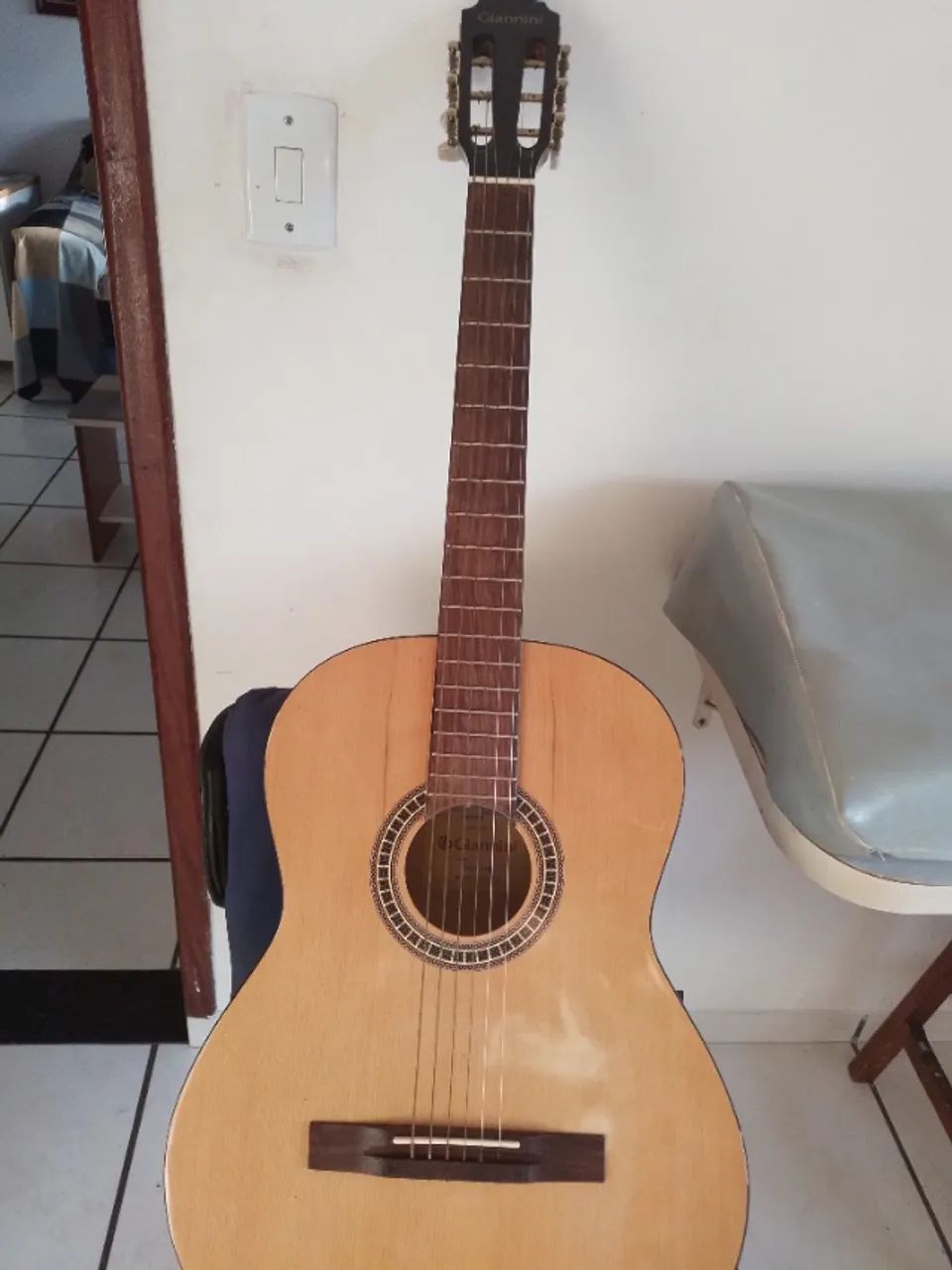 VIOLÃO GINANINI CORDA DE AÇO SEM USO