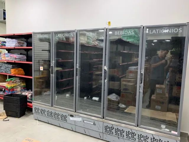 Equipamentos Comerciais - Gôndolas, Estantes, Expositores e Refrigerados - Foto 5