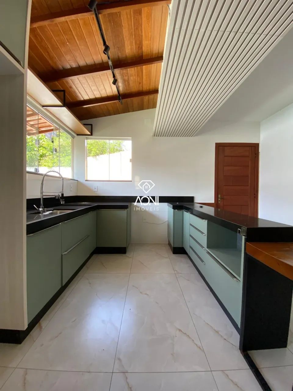 Casa de 4 quartos com piscina em Araçás REF: 8368 - Foto 3