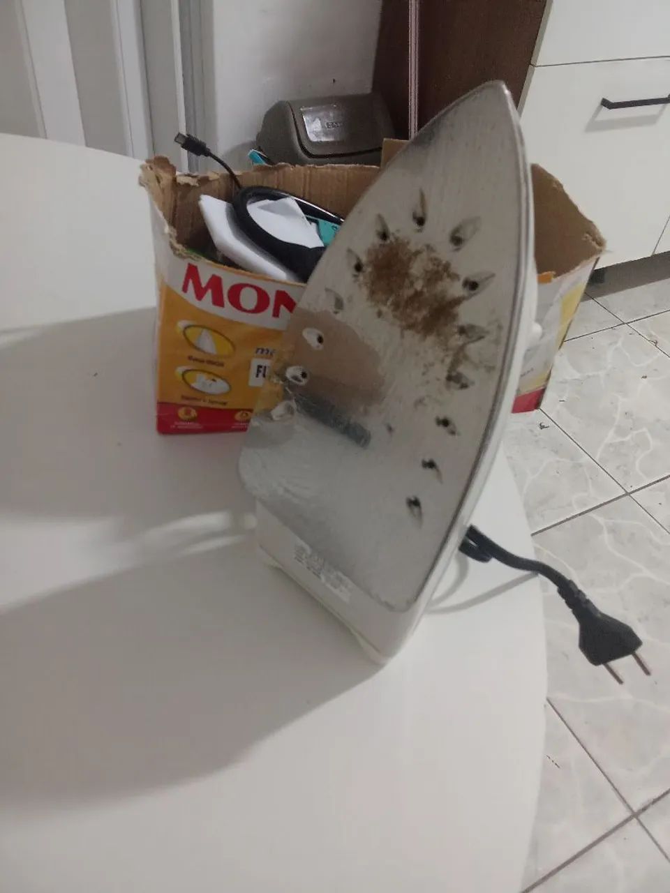 Ferro de passar roupas - Foto 3