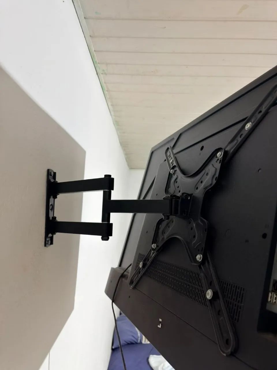 TELEVISAO 55 POLEGADAS SMART COM SUPORTE DE PAREDE - Foto 3