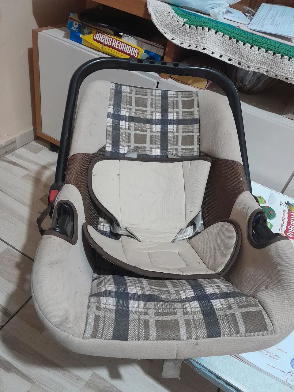 Vende-se  Bebê conforto 