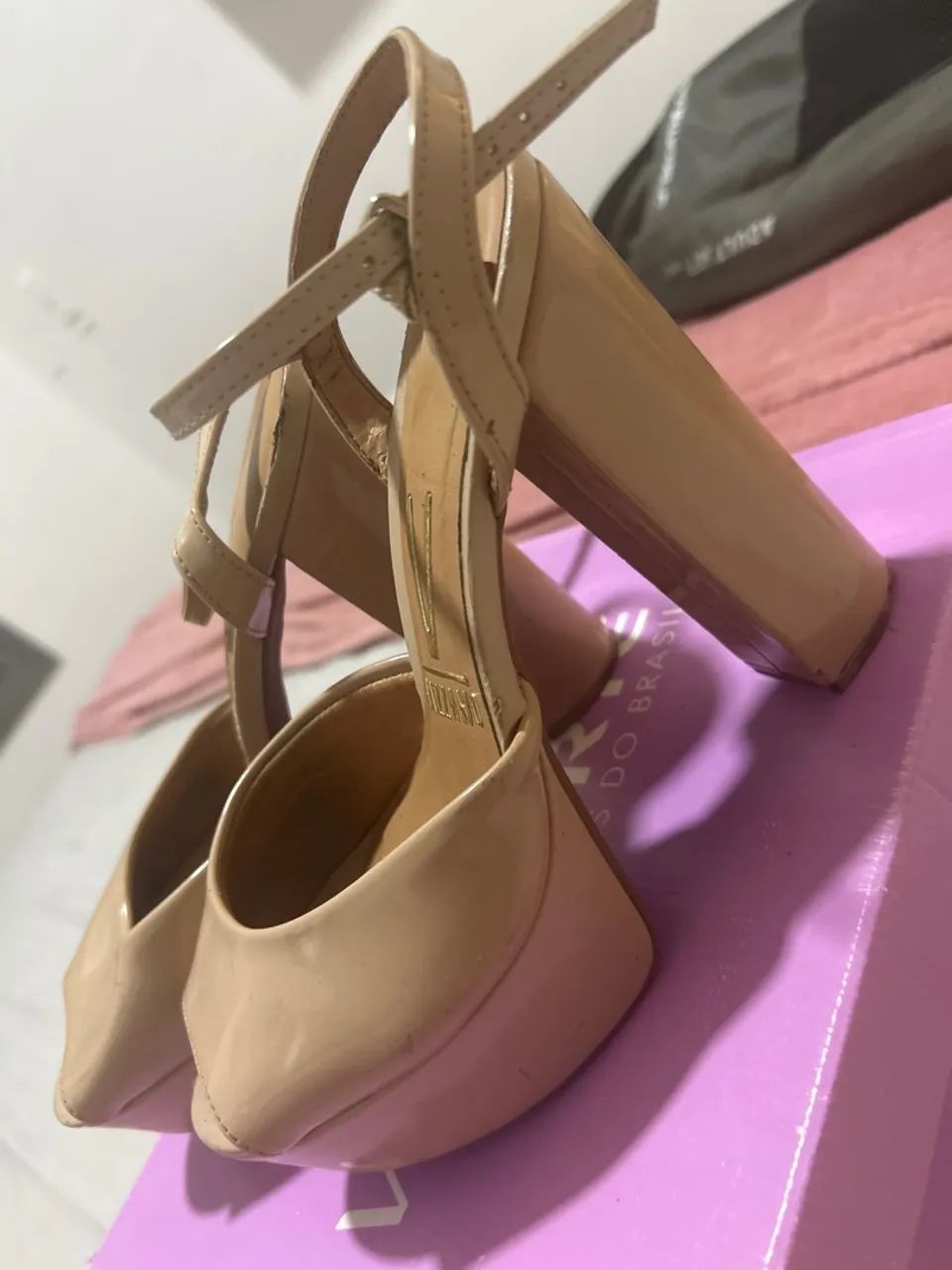 Sapato semi novo