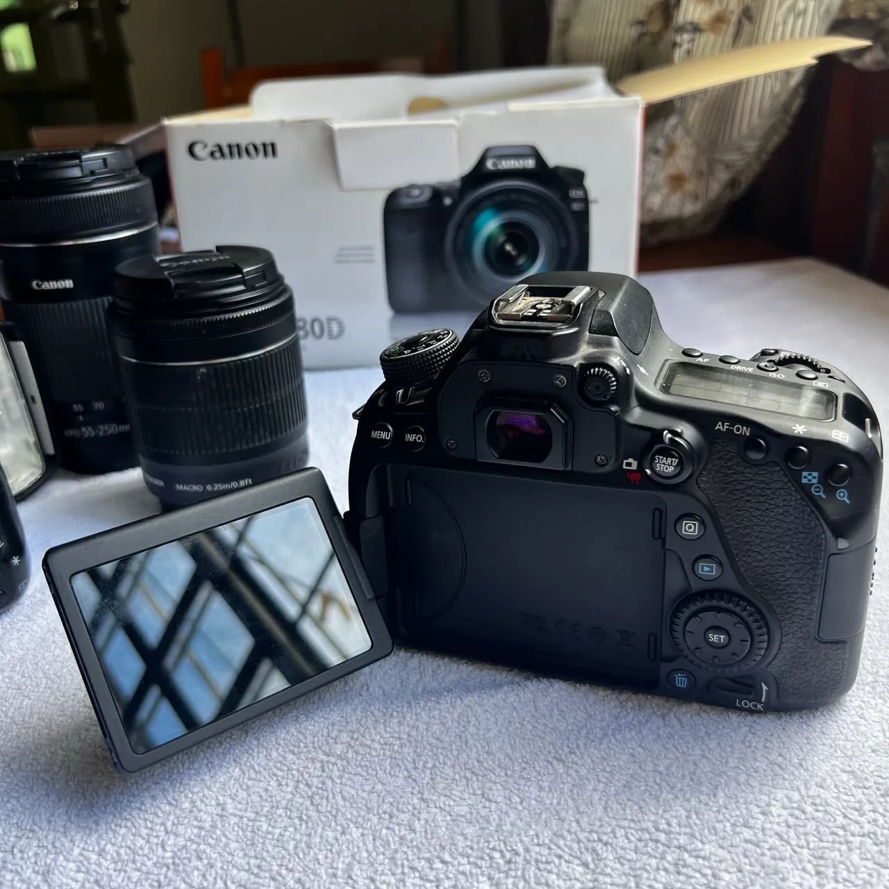 Cânon 80D+ 3 lentes, Flash e Grip para 2 baterias  - Foto 4