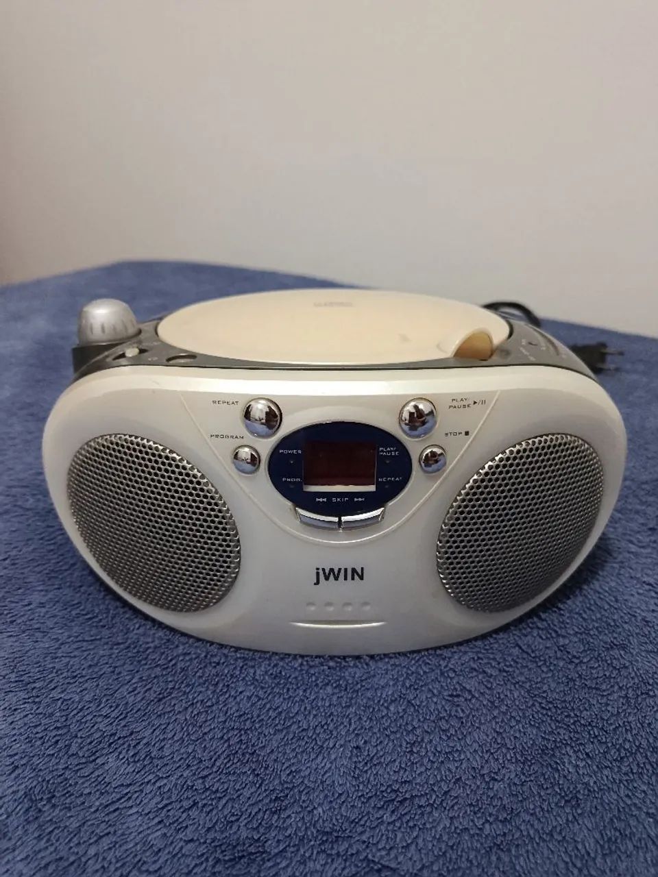 Rádio JWiN