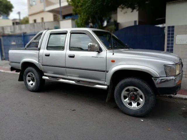 Toyota Hilux CD SR 4X4 3.0 8V 90cv Diesel 2002