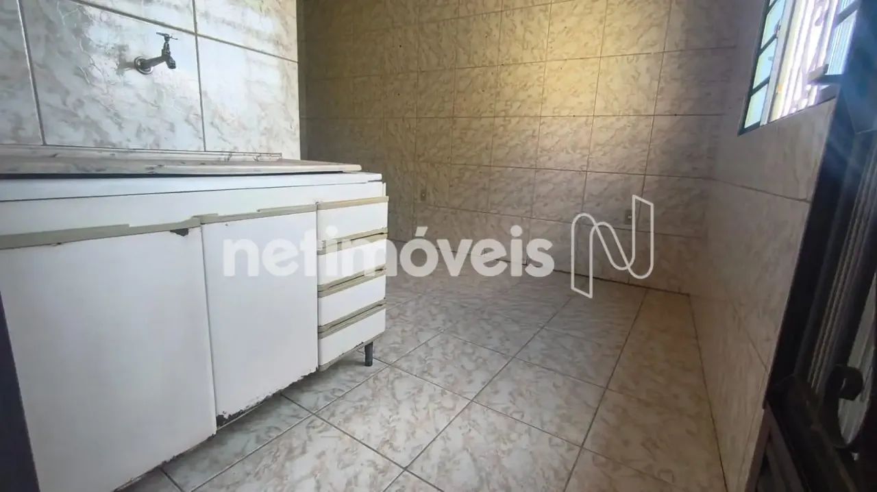 Casa 2 Quartos com garagem livre, coberta e demarcada. - Foto 2