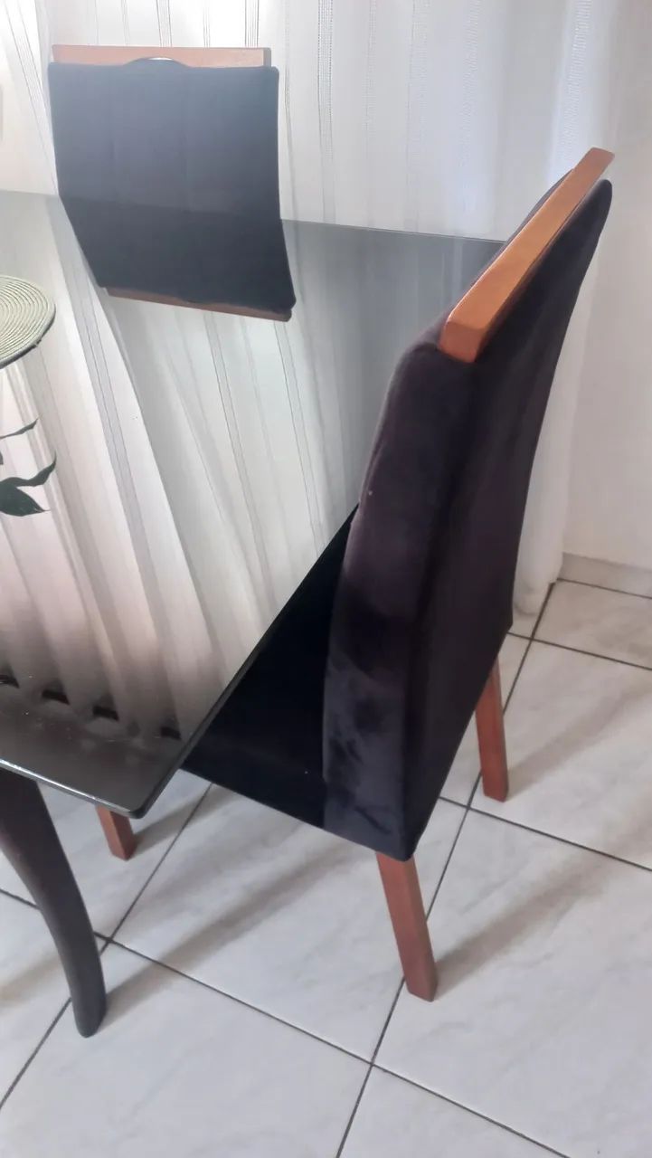 Vende-se Mesa de jantar 