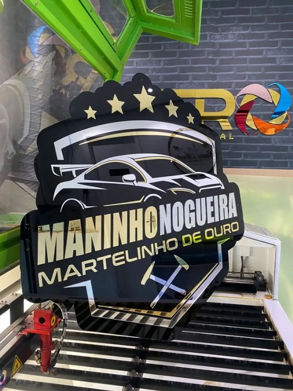 Placa Decorativa em Acrílico com Logo - Foto 2