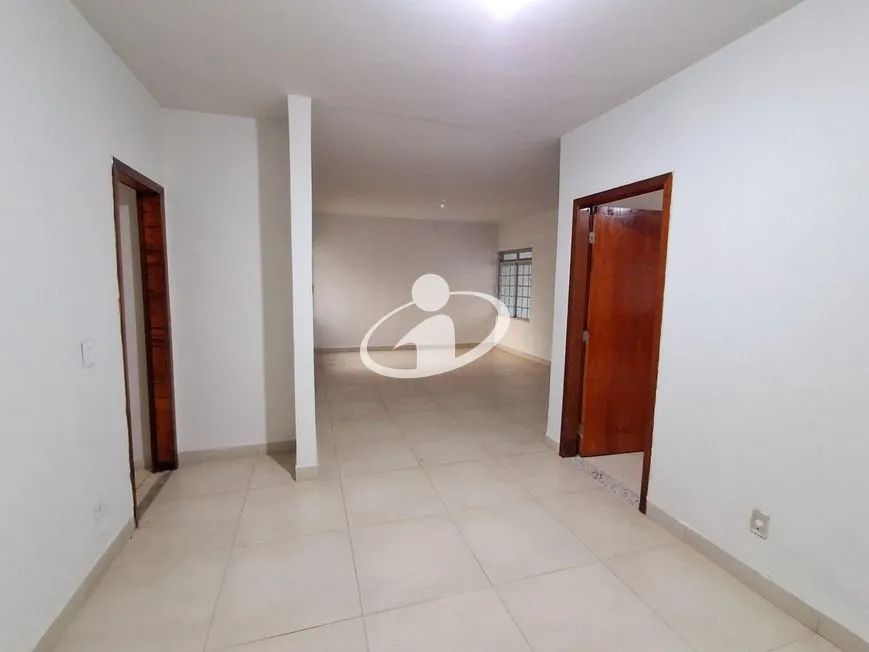 Aluguel Casa SANTA MONICA