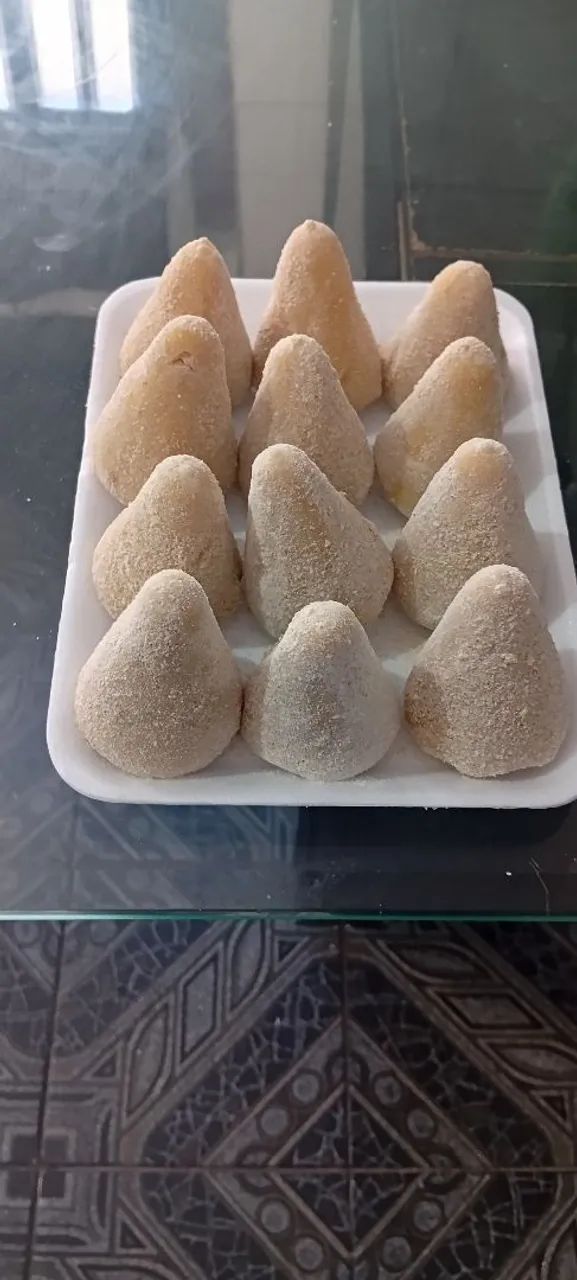 Vendo salgados, caseiros para lanchonetes e Buffet  - Foto 5