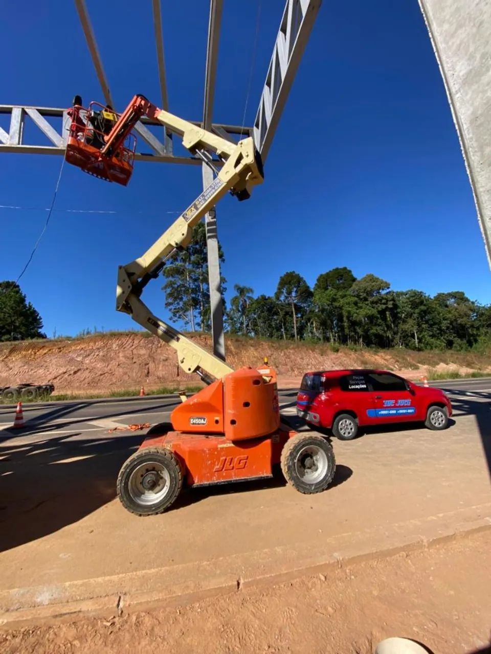 Locação de plataformas elevatórias  - Foto 3