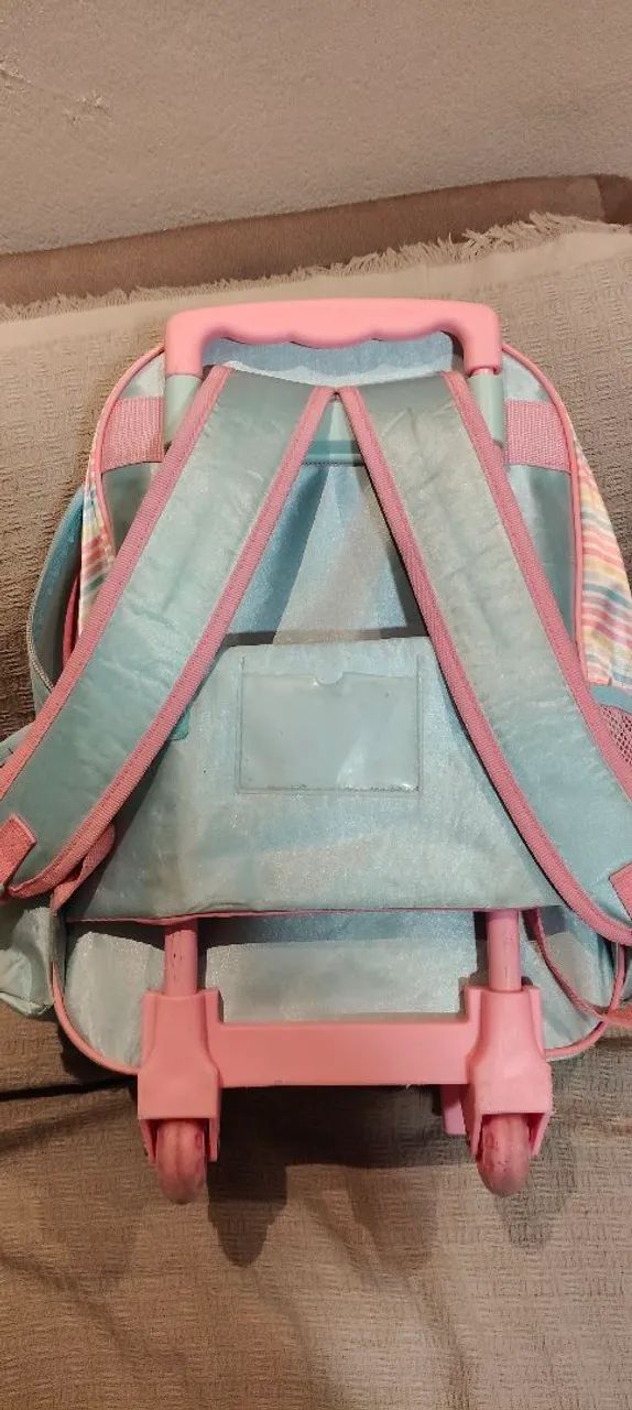 mochila da Minnie com rodinhas - Foto 2