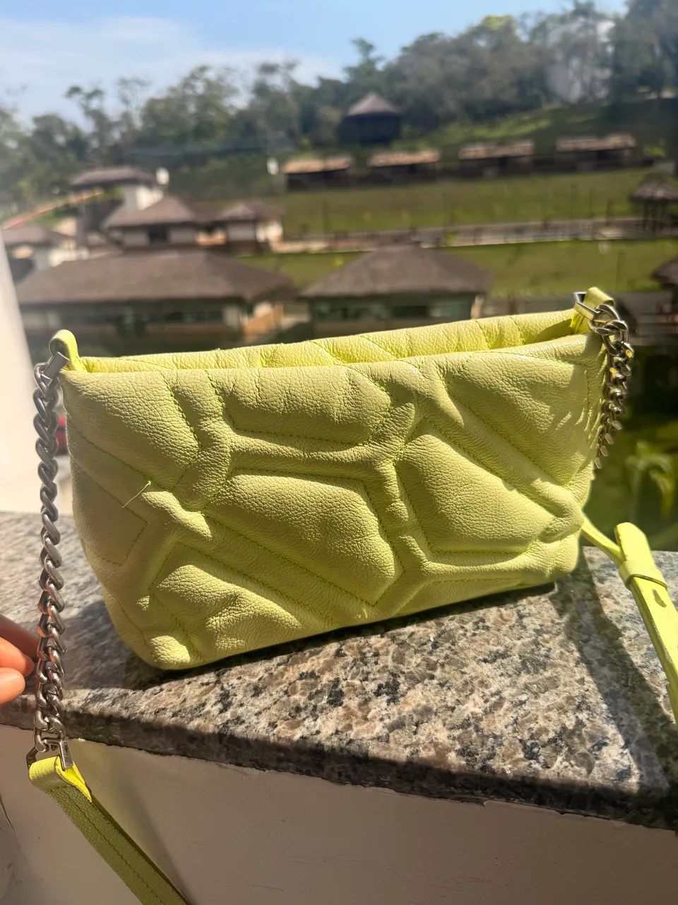 Bolsa em couro verde-limão Arezzo  - Foto 3