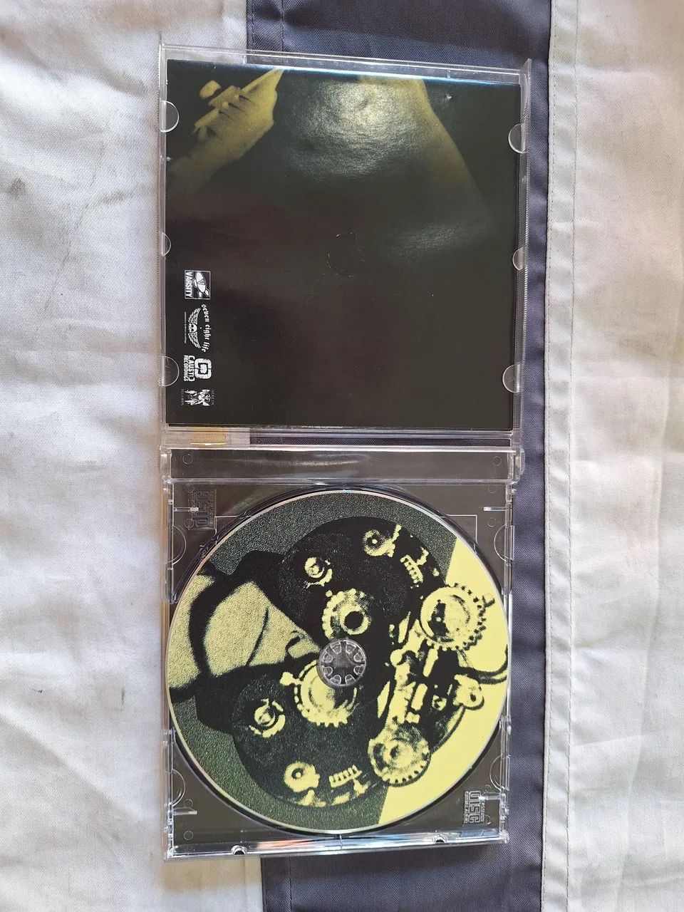 CD Contra Todos Mis Miedos Cólera  - Foto 3